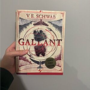 Gallant by V.E. Schwab (SIGNED!)
